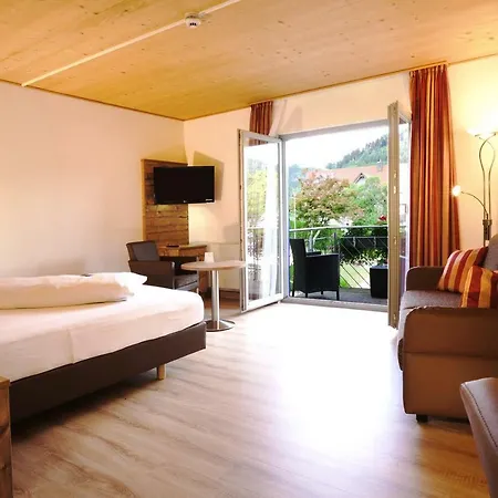 Hotel Waldblick 3*